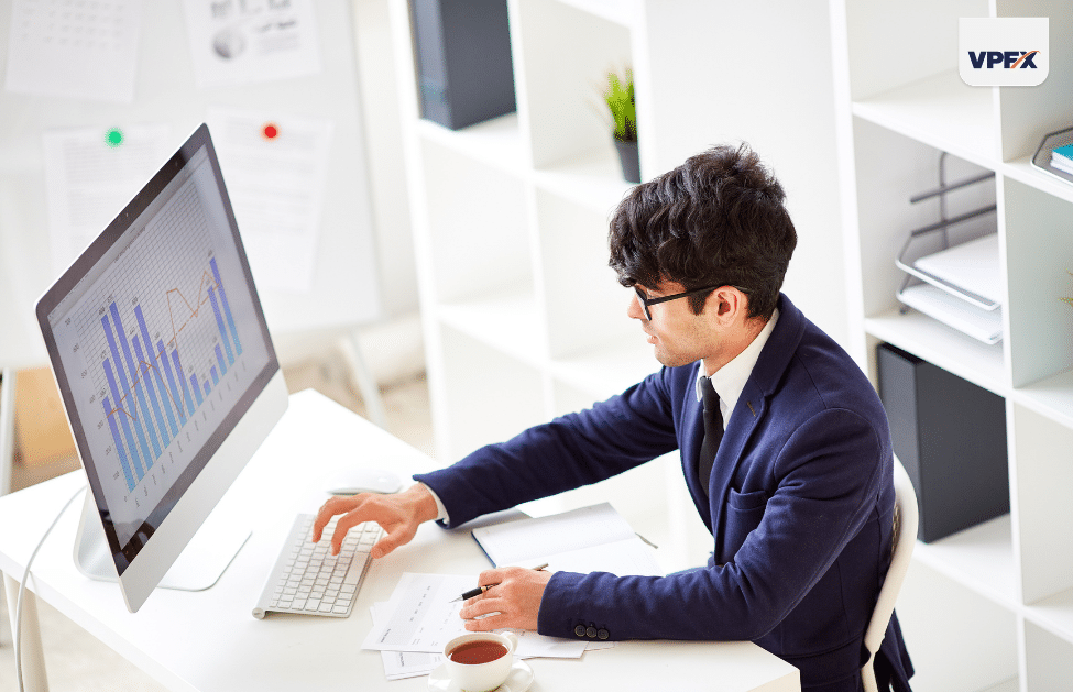 Gold & Silver Volatility in 2026: What Online Stock Brokers Want Traders to Know