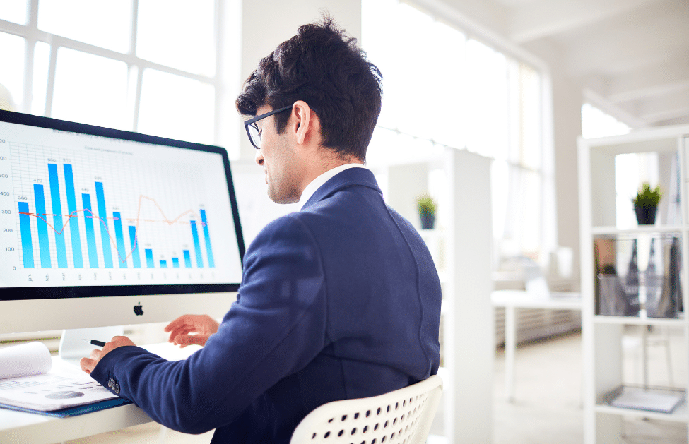 Why Professional Traders Prefer Advanced Online Trading Platforms